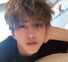 蔡徐坤闺蜜爆料视频合集,揭秘明星私生活背后的真相  第1张